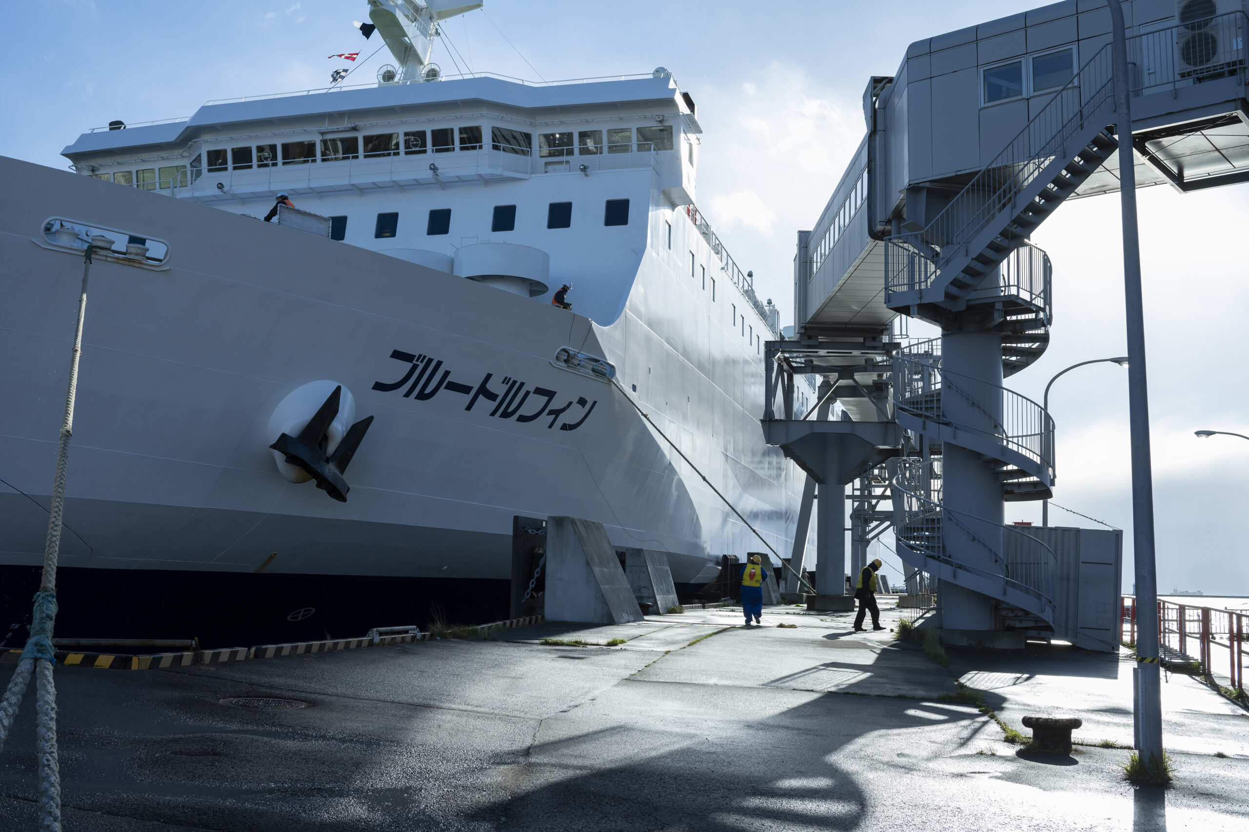 船舶繋離・荷役作業